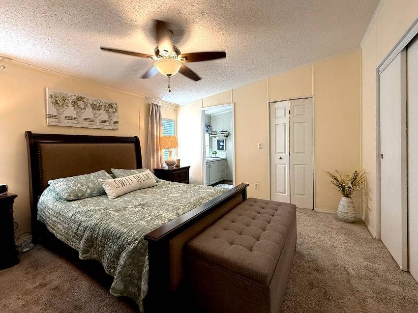 261 Gardenia Lane a Parrish, FL Mobile or Manufactured Home for Sale